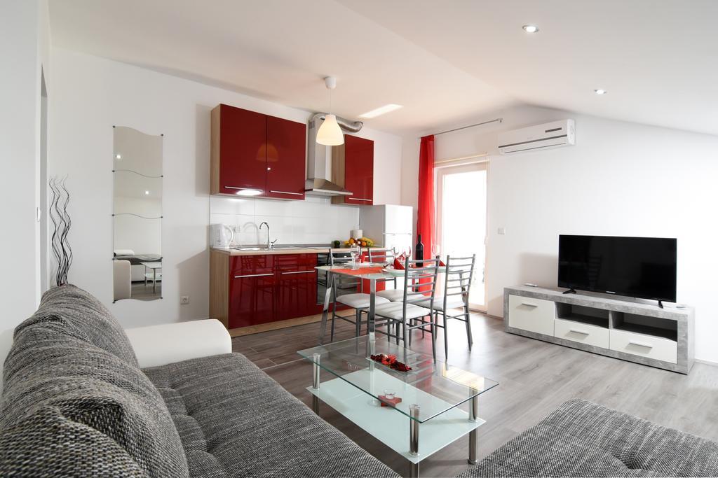 Marinici  Apartments Trampi מראה חיצוני תמונה