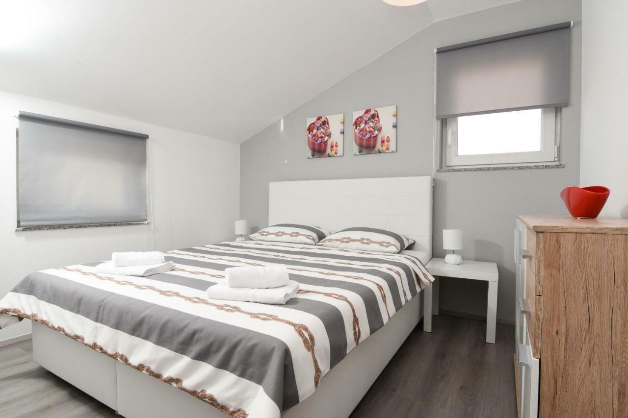 Marinici  Apartments Trampi מראה חיצוני תמונה