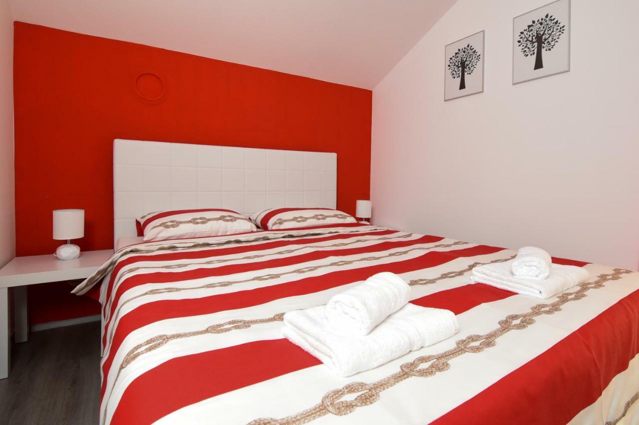 Marinici  Apartments Trampi מראה חיצוני תמונה