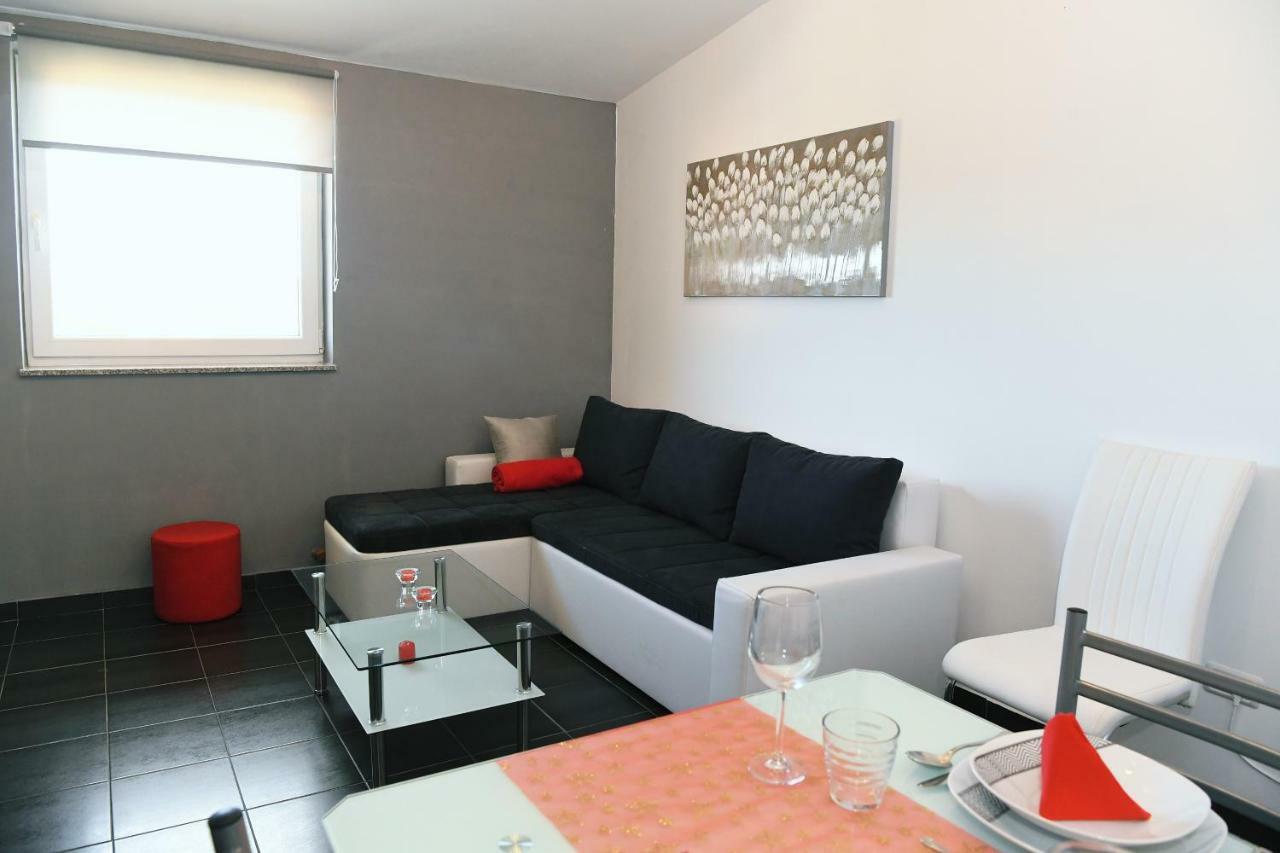 Marinici  Apartments Trampi מראה חיצוני תמונה