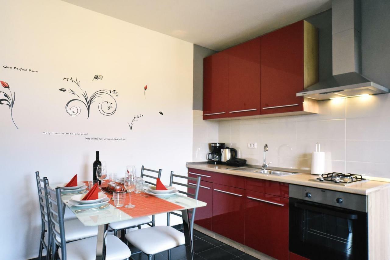 Marinici  Apartments Trampi מראה חיצוני תמונה
